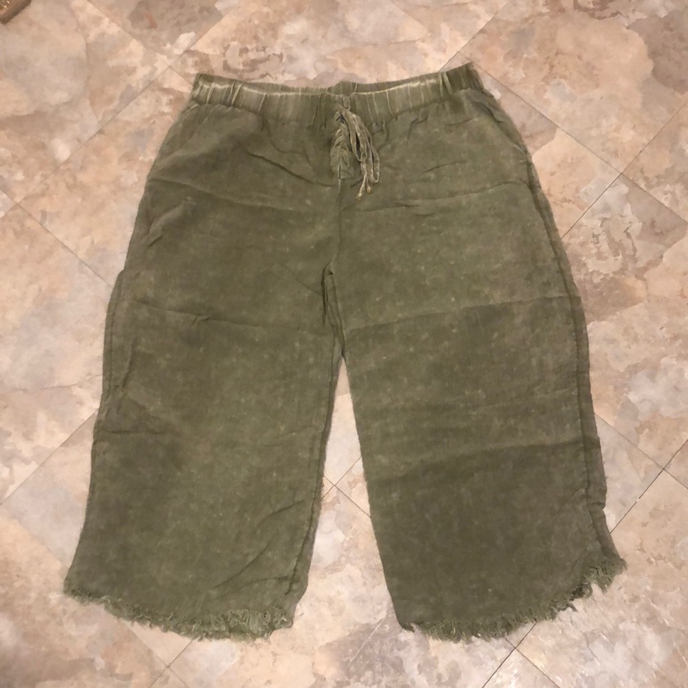 Umgee wide leg cropped pants size 1XL